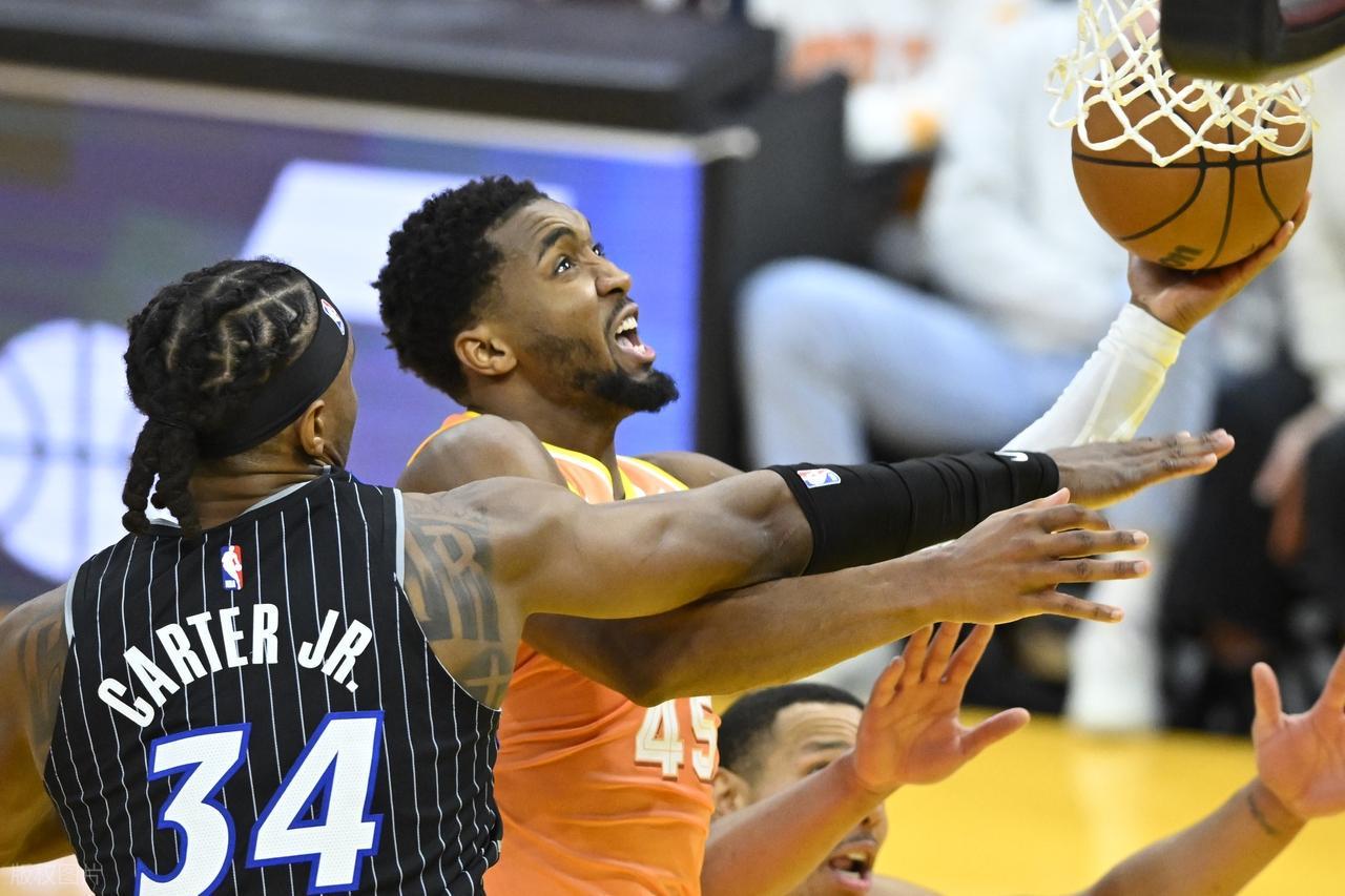 开云下载-骑士放水？哈登砍30+6+8，贝恩35分+关键球！魔术7换1交易赚大了